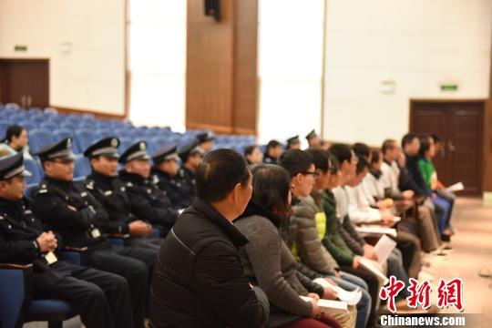 云南15人开&ldquo;8号公馆&rdquo;组织卖淫非法获利800余万元