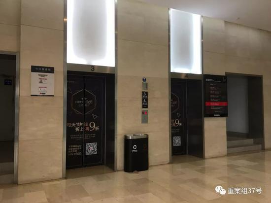 ▲发生&ldquo;抢孩子&rdquo;事件的电梯厅。&nbsp; &nbsp; 新京报记者 周世玲 摄