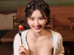 娇俏可爱的美女毛晓彤AI秀活灵活现5